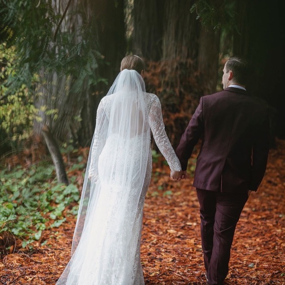 💞HELP! WEDDINGS AREN'T CHEAP💞 - Picture 4 of 4